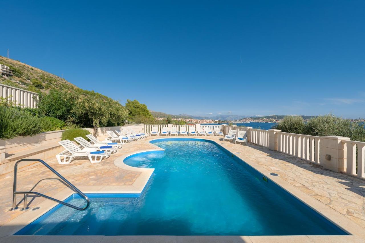 Residence Villa Irena Apartments トロギール エクステリア 写真