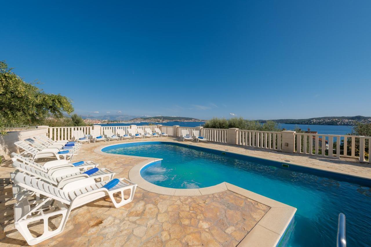 Residence Villa Irena Apartments トロギール エクステリア 写真